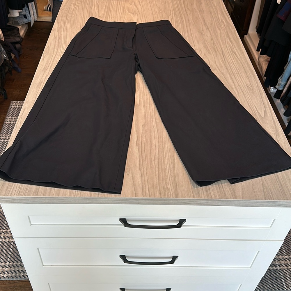 NWT Ann Taylor Wide Leg Ankle Pants - Navy - Size 10